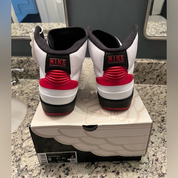 Air Jordan 2 Retro - Picture 6 of 7